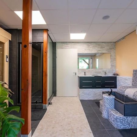 Wellness Studio Tiel Met Sauna En Jacuzzi Exteriér fotografie