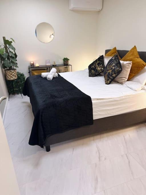 Wellness Studio Tiel Met Sauna En Jacuzzi Exteriér fotografie